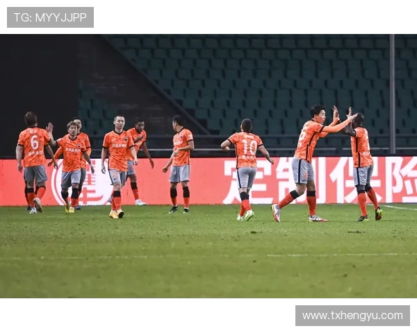 中国足球超级联赛最新战况分析 各队备战新赛季动态全面解析