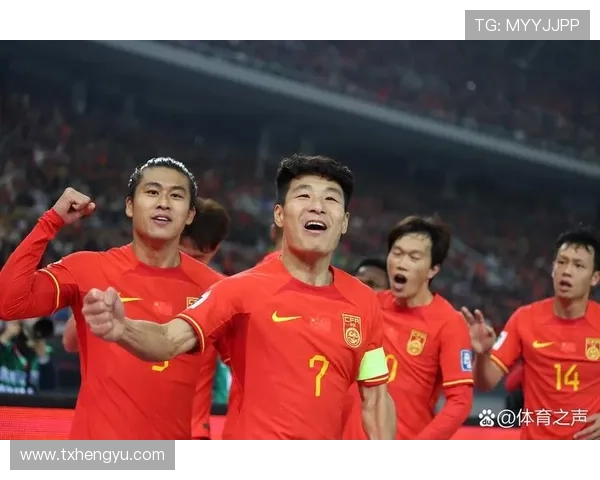 中国男足迎来世预赛关键战全队誓夺三分主帅强调团队精神重要性