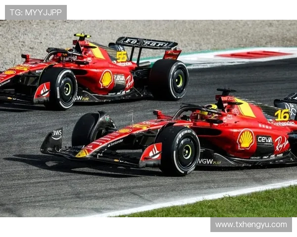 F1赛季最新动态：红牛车队再度称霸，奔驰与法拉利激烈角逐成焦点